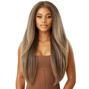 Outre Melted Hairline KinkySoft 1 Lace Front Wig